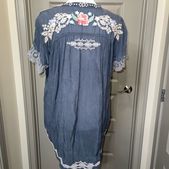 Johnny Was Navy Embroidered Top - Picture 2 of 9